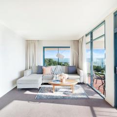 Oceanview Corner - Resort-like Living with Pool