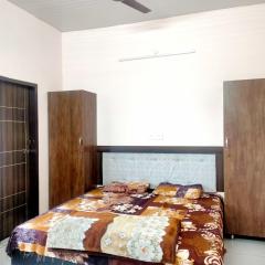 SHUBHAM VILLA -- Super Deluxe Rooms -- LPU Law Gate