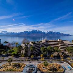 Alpine Stunning Apartment in Montreux by GuestLee