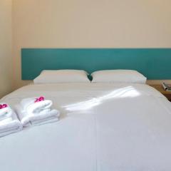 Santorini Med homes-Liberty Apartment