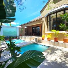 Chez Paul Luxury House with Pool & Solar