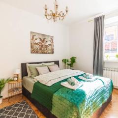 SuperApart Świętojańska 19, Old Town