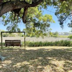 Marsh Magic- 2 Bed 1 Bath Beach House w/Marsh View