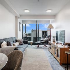 Cosy 2brm CBD apartment