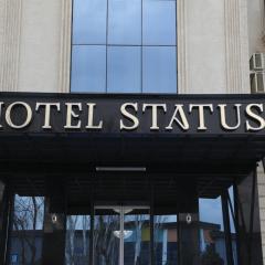 Status Hotel