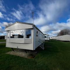 Lovely 6 Berth Caravan At Cherry Tree Holiday Park, Ref 70403c