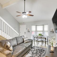 Updated Tallahassee Townhome 3 Mi to Downtown!