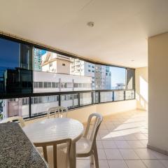 Apto vista mar a 130m da praia em BC ESA901