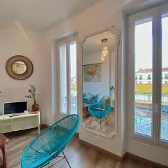 CASA BLUE sur une jolie place proche du vieux port by LaConciergerie13