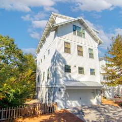 Mt Pleasant Beach Retreat- Mins to Sullivan's IOP