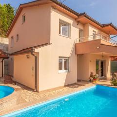 Beautiful Home In Dusina With 4 Bedrooms, Wifi And Outdoor Swimming Pool