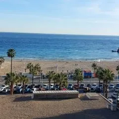 Frente al Mar Cala de Finestrat.