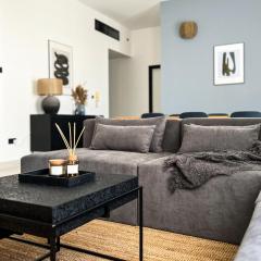 FavDubai presents 2BR apartment in The Heart of JBR and Dubai Marina 150 m to JBR Beach with famous Ain Dubai view the biggest ferris wheel in the world Swimming pool access, air-conditioned gym, free parking & Housekeeping