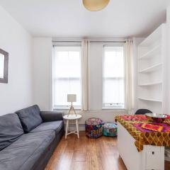 Charming & Cosy, quick access to Central London