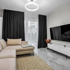 Airport Apartment - Private Terrace & Parking - by Rentujemy
