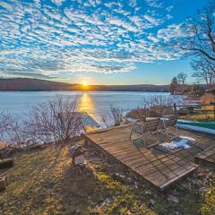 Lakeside Haven- Hot Tub Piano Arcade Kayaks