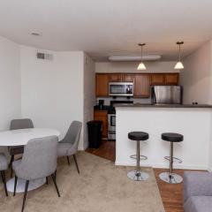 City Chic 1br Gem Perfect For Couple I Wyndham