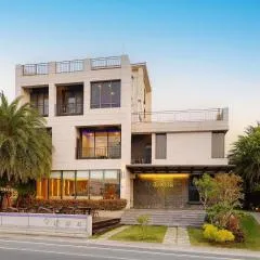 Oceanic Pearl Resort