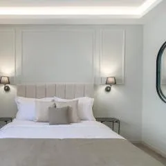 ASTIKON Xenofontos Suites