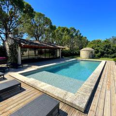 Beautiful contemporary villa swimming pool and large garden