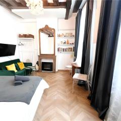 Seine Apartment