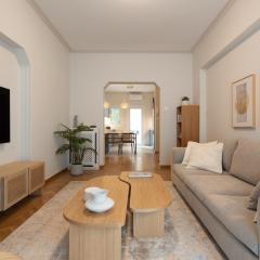 Digital Nomad Friendly & Premier Apartment in Plaka