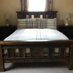 Emly - Cottage - Sleeps 6 - Parking - Garden