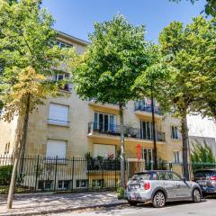 Neuilly-sur-Seine calme et lumineux. B&B. 3 chambres