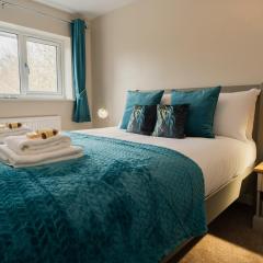 Chester Greenway House - Ideal 1 Bedroom Home, EV Charger & Parking - Sleeps 4