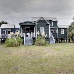 1111 Middle by AvantStay Charming Historic Cottage Featured in Dear John Movie Beach Access