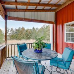 Pet-Friendly Dover Cottage with Deck and Mtn Views!