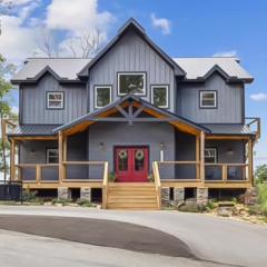 Alphie's Red Sky Retreat