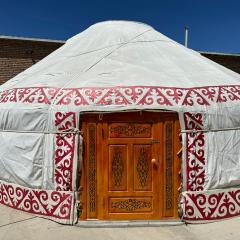 Traditional Yurts - Ulgii Guest House