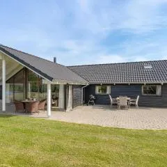 4 Bedroom Amazing Home In Otterup