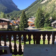 Beau 3 pièces avec vue Montana 4