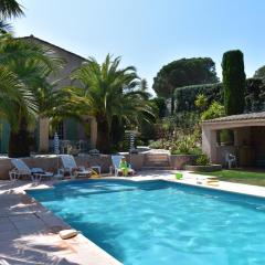 Appartement Rez de Villa - 4 personnes - Fréjus - Vue piscine