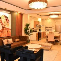 Margo 306- Luxe, Elegant & Cozy Condo- City Center