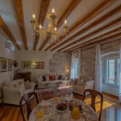 Stone Pearl Heritage Luxury Suite