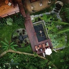 Luxury Villa Rainforest Estate with Pond