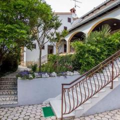 Apartments with WiFi Rovinj - 22526