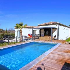 Amazing Home In Rochefort Du Gard With Private Swimming Pool, Can Be Inside Or Outside