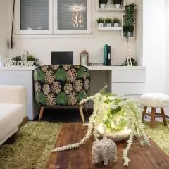 Athens centre Luxury Studio close to metro and Hospitals