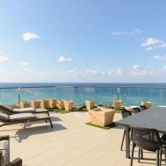 Jacuzzi Penthouse with wide Sea View in Natanya