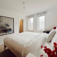 Specious en-suite room - a cosy homestay close to Tower Bridge