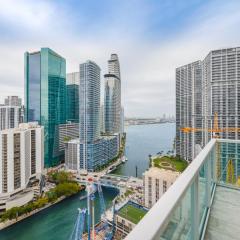 Luxury Condo at Miami River´s gateway in Brickell