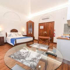 One bedroom house with shared pool terrace and wifi at Canico 1 km away from the beach