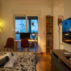 Modern Bright Cozy Top-floor Apartment & Terrace.