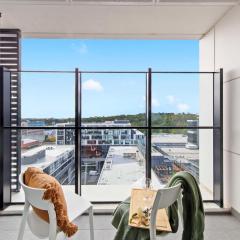 A Cozy & Plush 2BR Apt Next to The Yarra River
