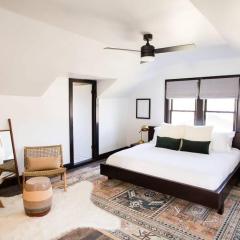 PRIME Location 2 5 Miles From Downtown