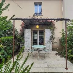 Gorgeous Home In Saint-Laurent-De-La-Ca